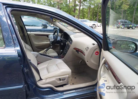 2009 Volvo S60 2.5T/2.5T Special Edition из США, поврежденный, VIN YV1RS592692723625